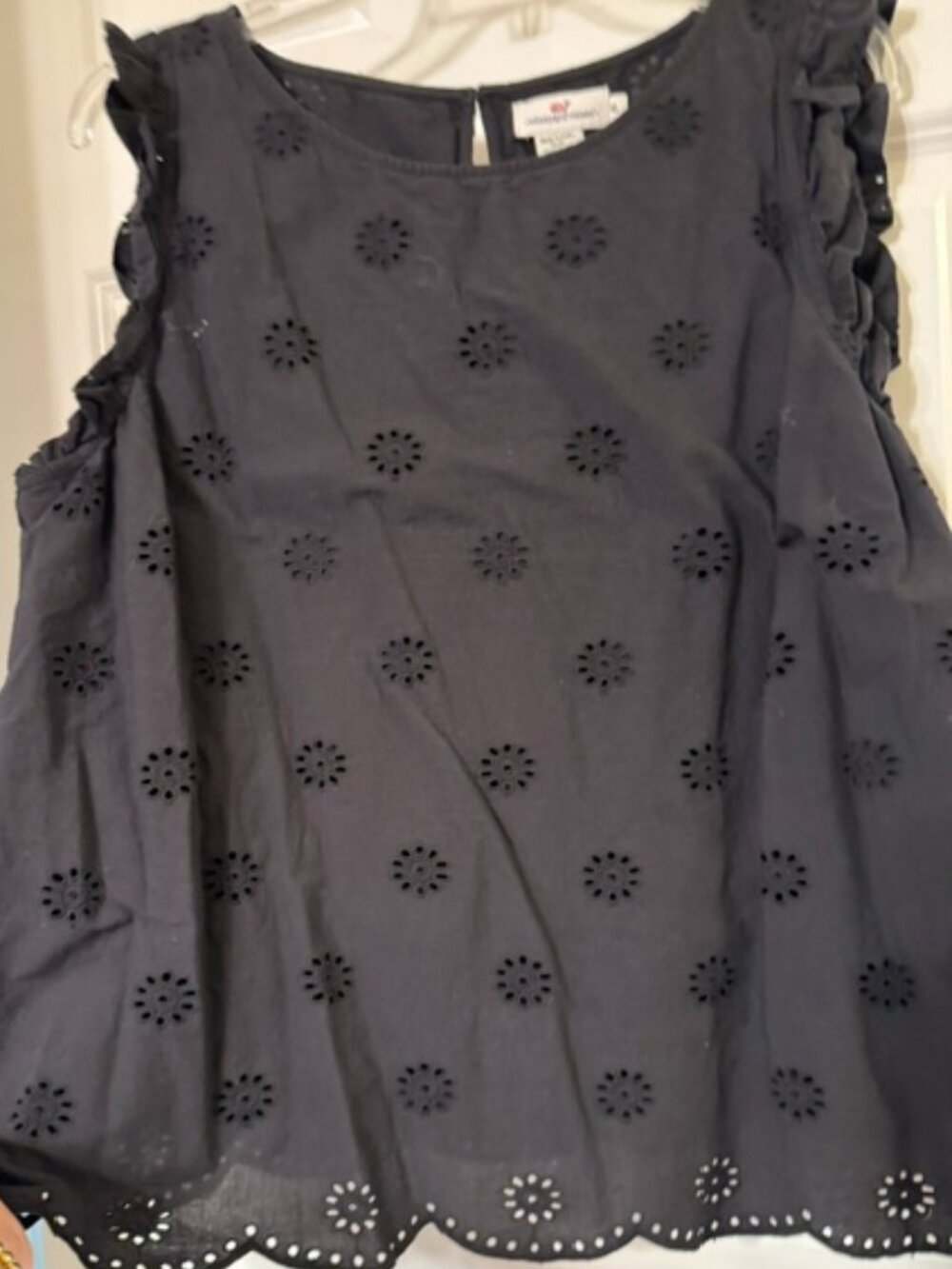 Vineyard Vines, Size XL, Black Eyelet Ruffle Sleeve Top.